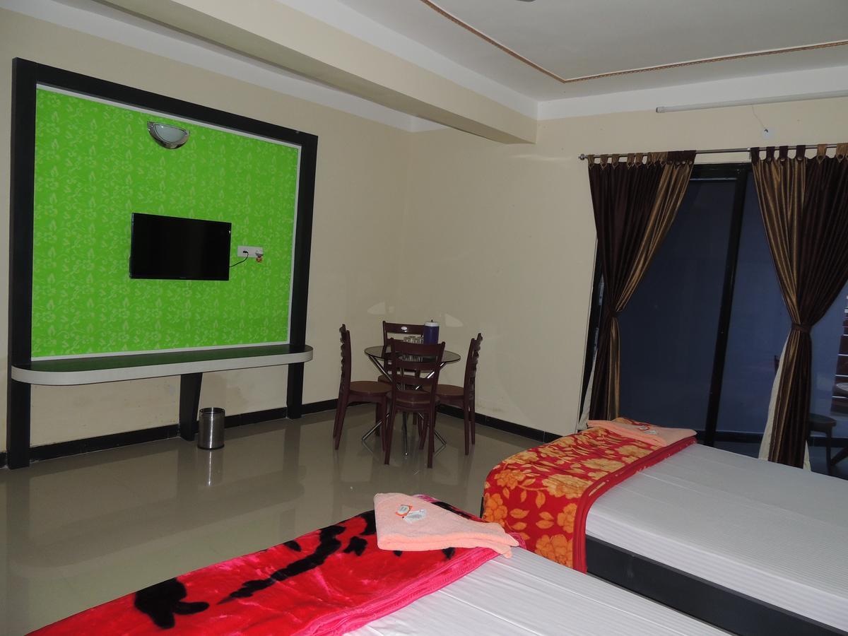 Swagatam International Hotell Tarapith Exteriör bild