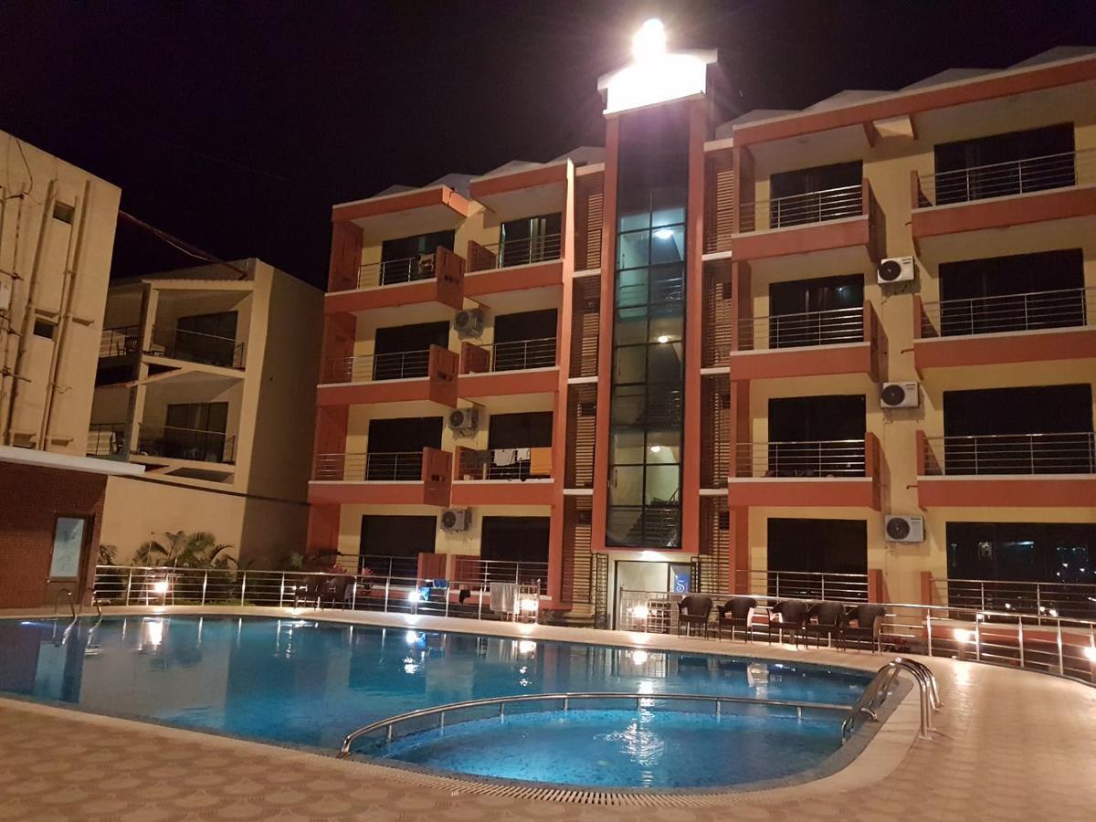 Swagatam International Hotell Tarapith Exteriör bild
