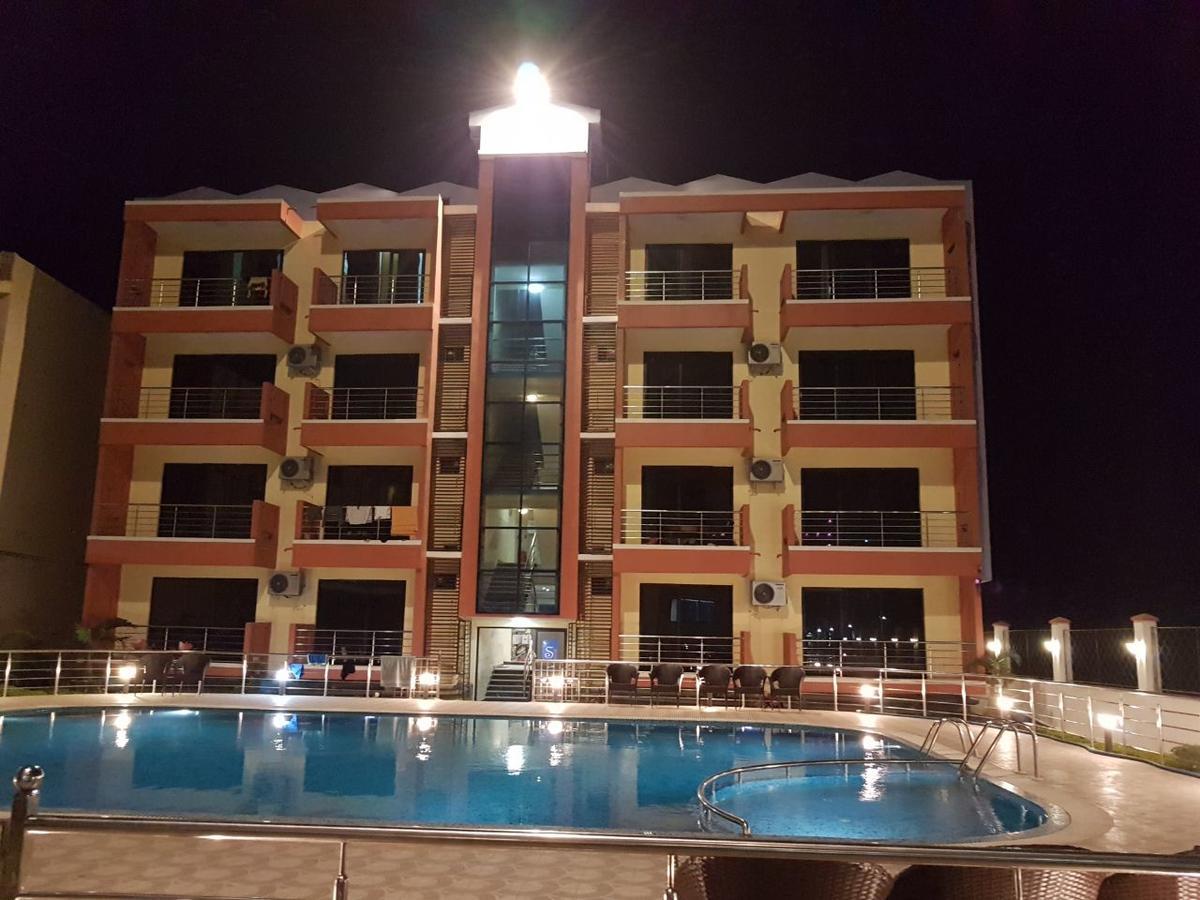 Swagatam International Hotell Tarapith Exteriör bild