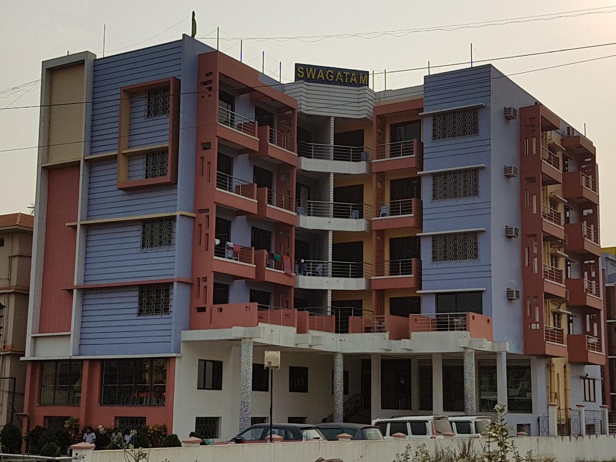 Swagatam International Hotell Tarapith Exteriör bild