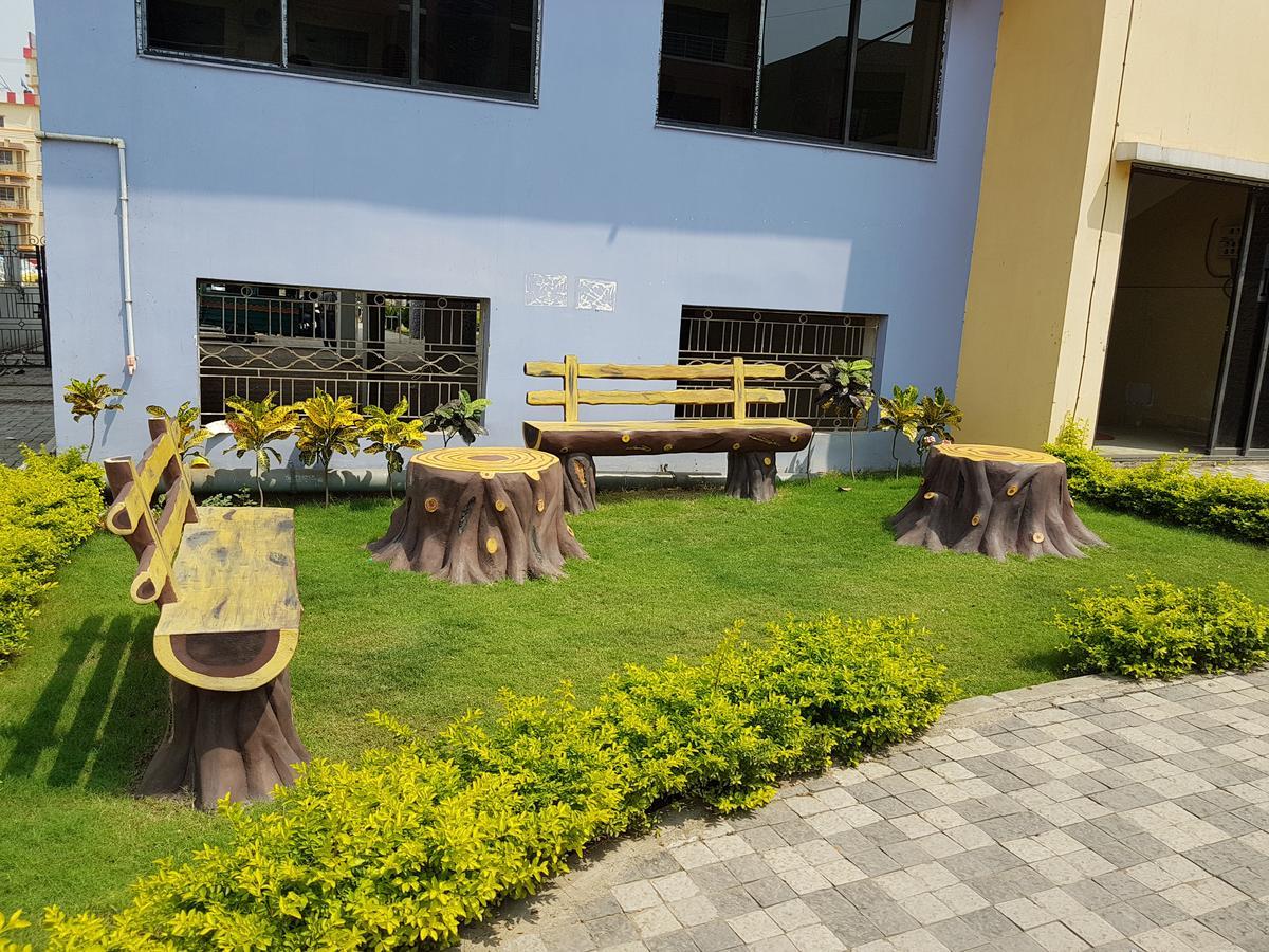 Swagatam International Hotell Tarapith Exteriör bild
