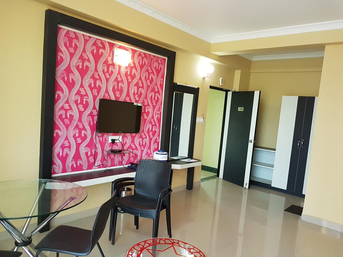Swagatam International Hotell Tarapith Exteriör bild