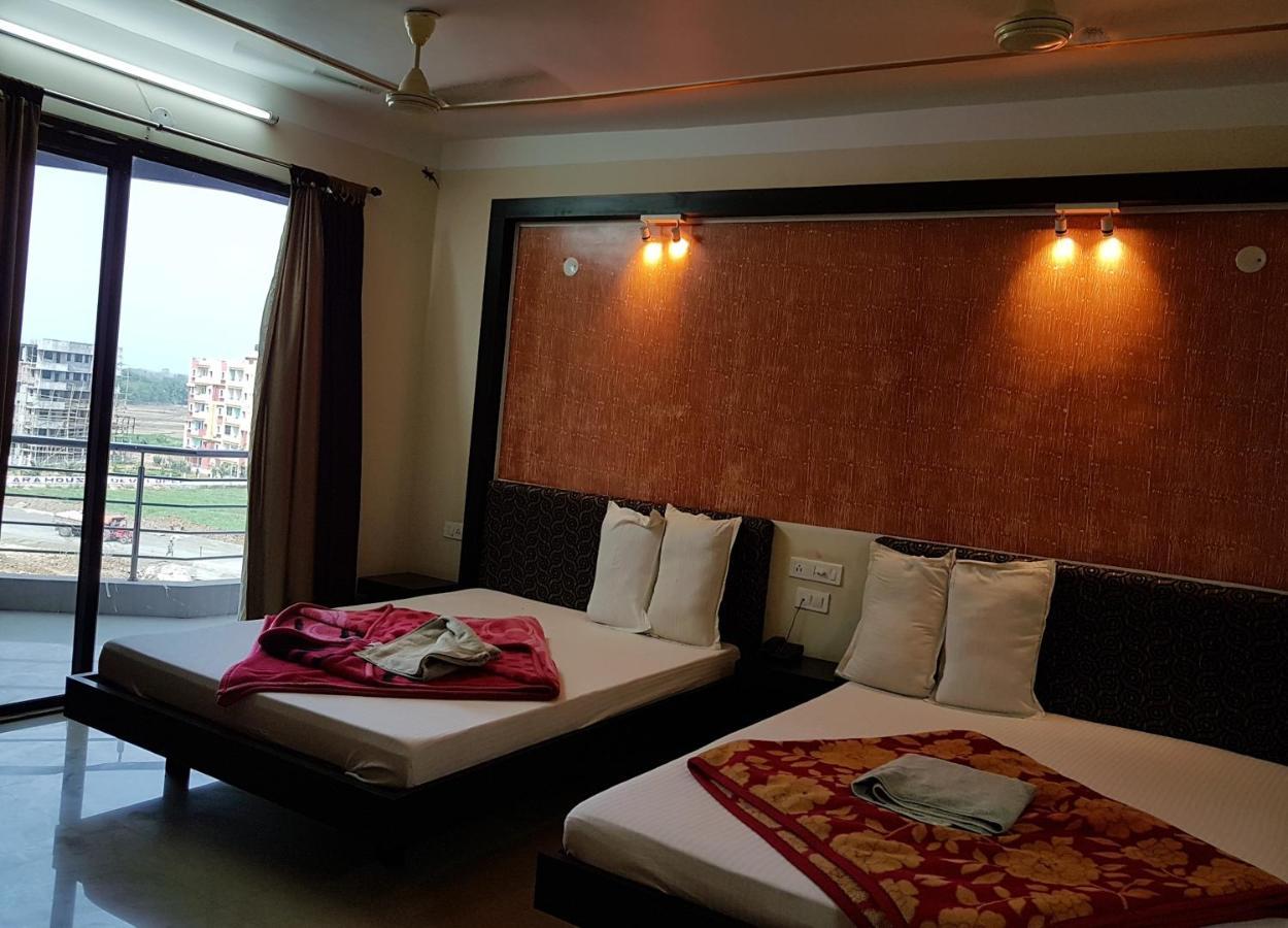 Swagatam International Hotell Tarapith Exteriör bild